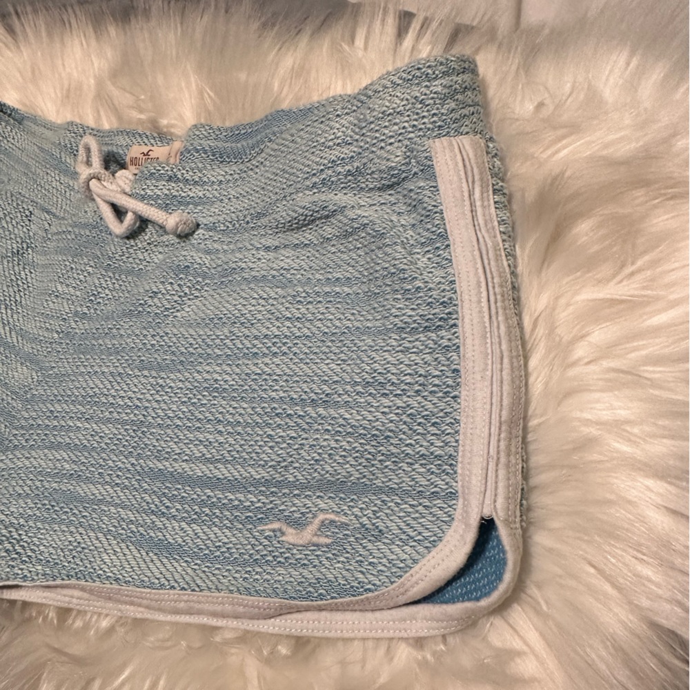 Hollister Cotton Pastel Blue Shorts•L - Picture 5 of 16